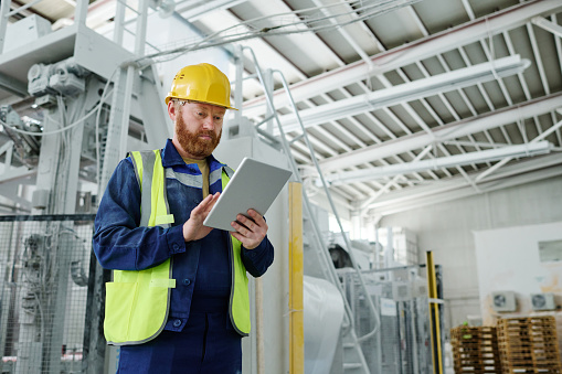 Las inspecciones de seguridad son una herramienta clave para prevenir accidentes y garantizar el cumplimiento normativo, pero gestionarlas manualmente puede ser un proceso lento y propenso a errores.